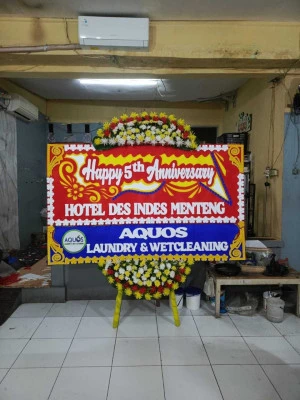 Papan Bunga di Banyuanyar Ampel